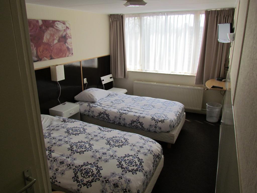 Hotel Cafe Woud Den Helder Quarto foto